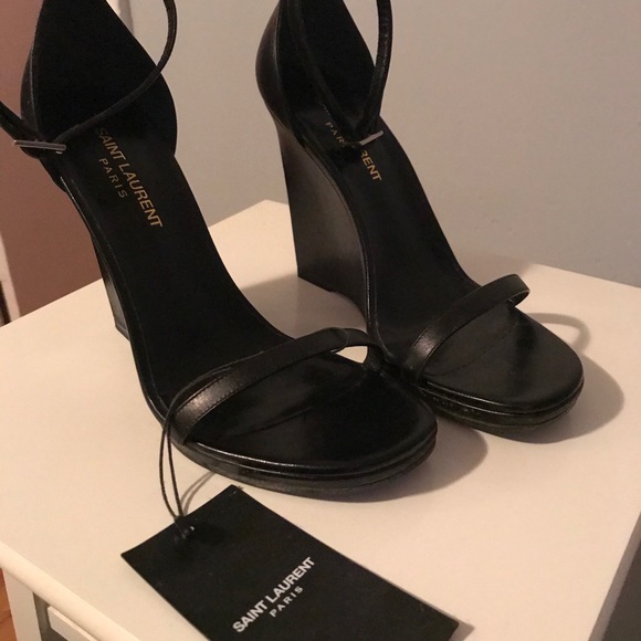 Saint Laurent Wedge - Picture 2 of 3